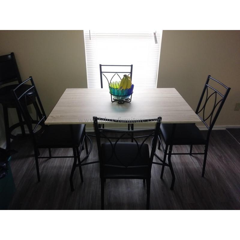 dining table  with leather chairs